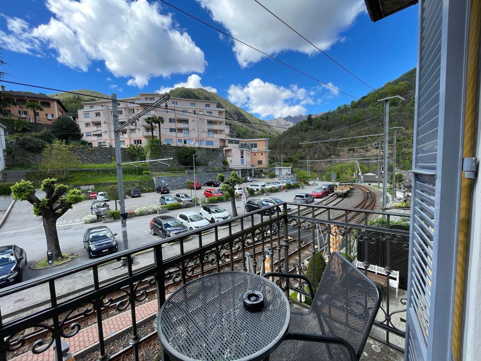 Bed and Breakfast Ristorante Della Stazione Da Yanelo Intragna Exterior foto